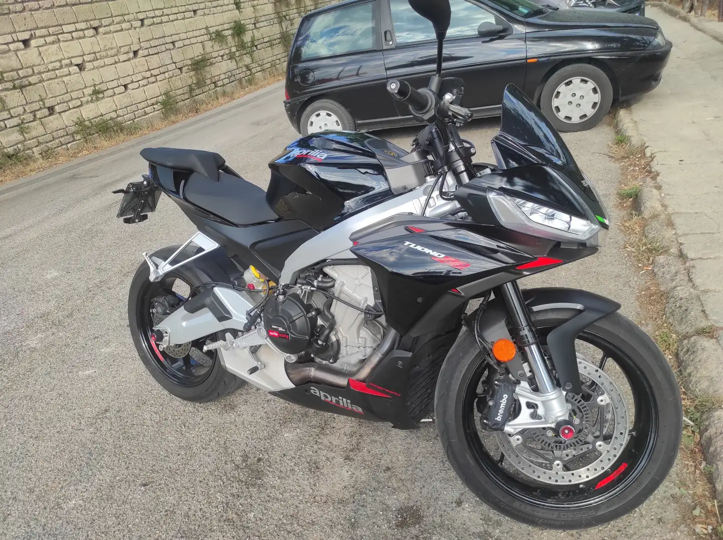 Aprilia Tuono factory Negro - 2