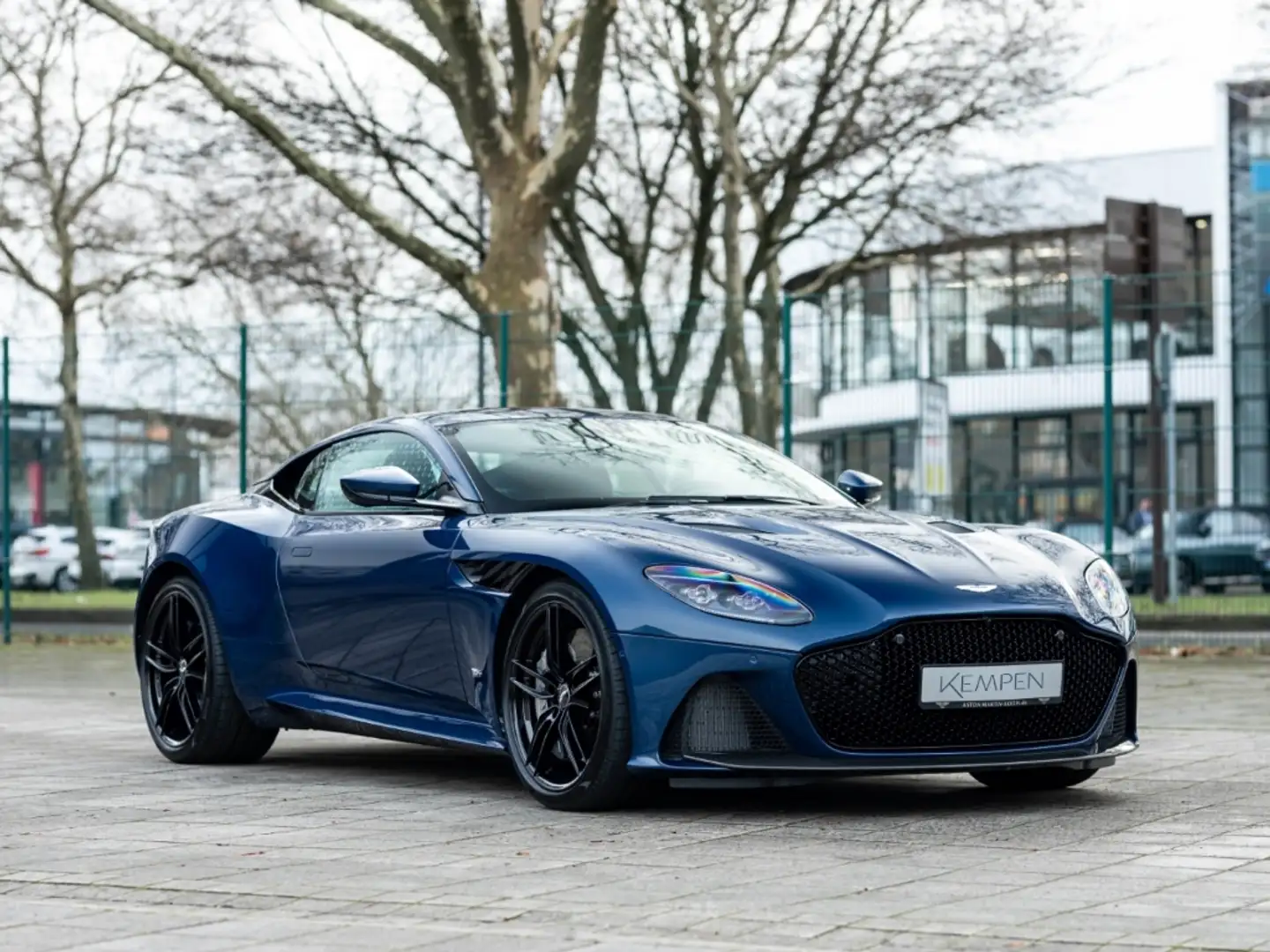 Aston Martin DBS Coupe - Q Seychelles Blue - Alcantara Black Blau - 1
