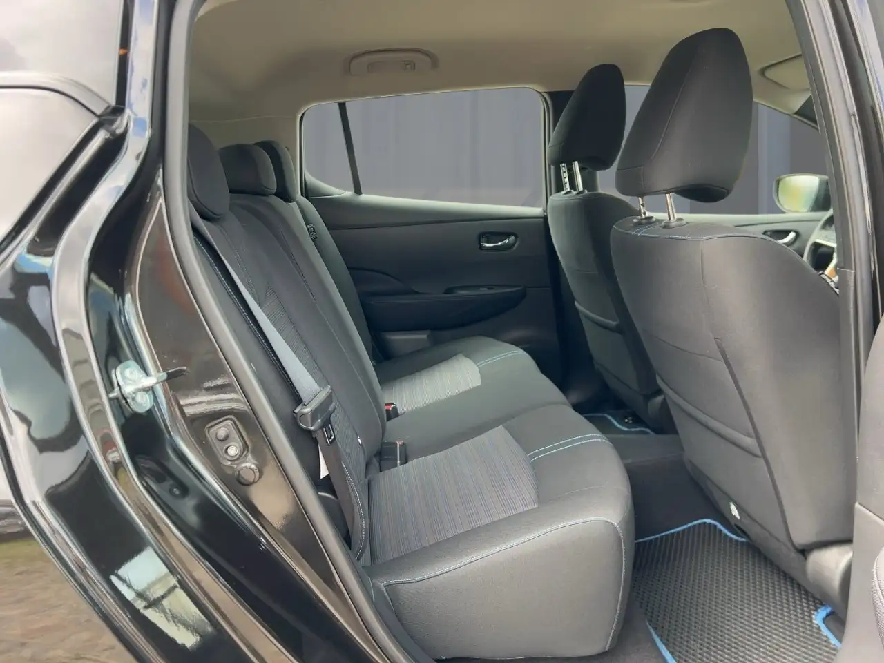Nissan LEAF Acenta Apple CarPlay Rückfahrkamera BT, миниатюра 9