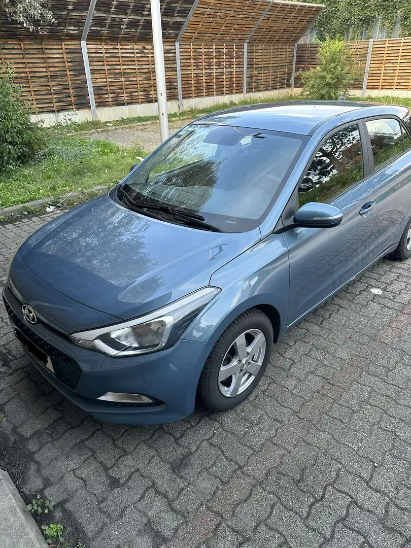 Hyundai i20 i20 1,25 Start! Start! Blau - 2