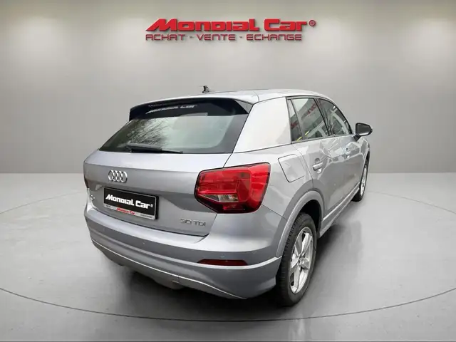 Audi Q2 view 6
