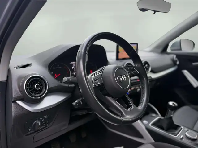 Audi Q2 view 11
