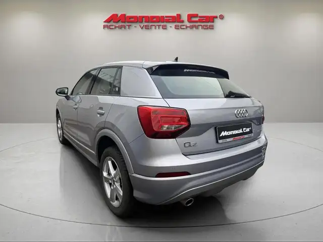 Audi Q2 view 9