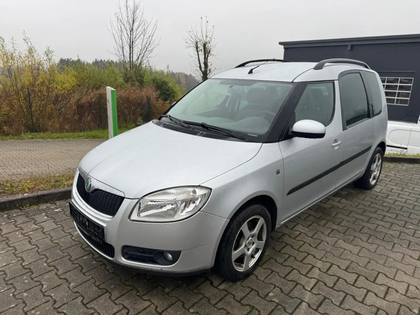 Skoda Roomster Style Plus Edition - nicht an Privat! Zilver - 2