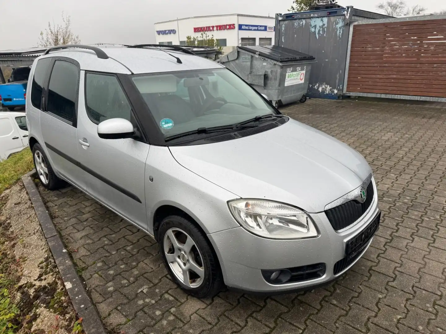 Skoda Roomster Style Plus Edition - nicht an Privat! Zilver - 1