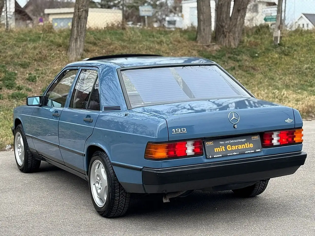 Mercedes-Benz 190 2.0 Benzin Automatik nur 73.000KM, foto 11
