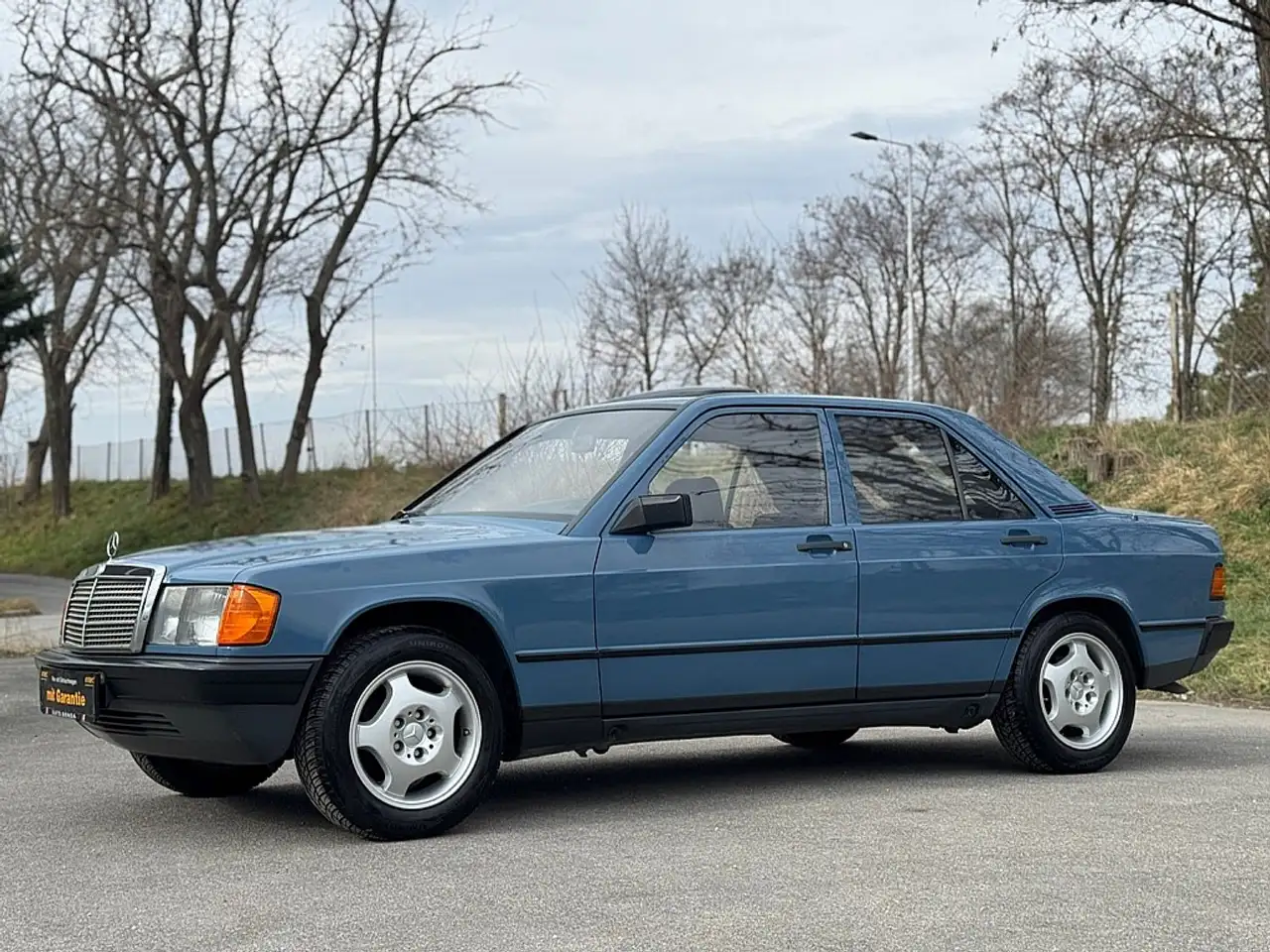 Mercedes-Benz 190 2.0 Benzin Automatik nur 73.000KM, foto 4