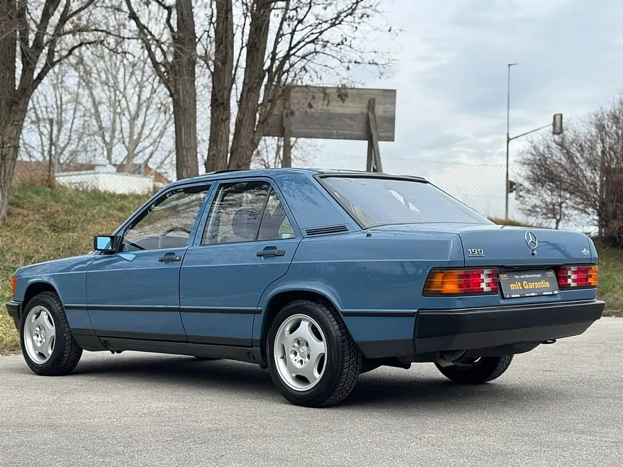 Mercedes-Benz 190 2.0 Benzin Automatik nur 73.000KM, foto 12