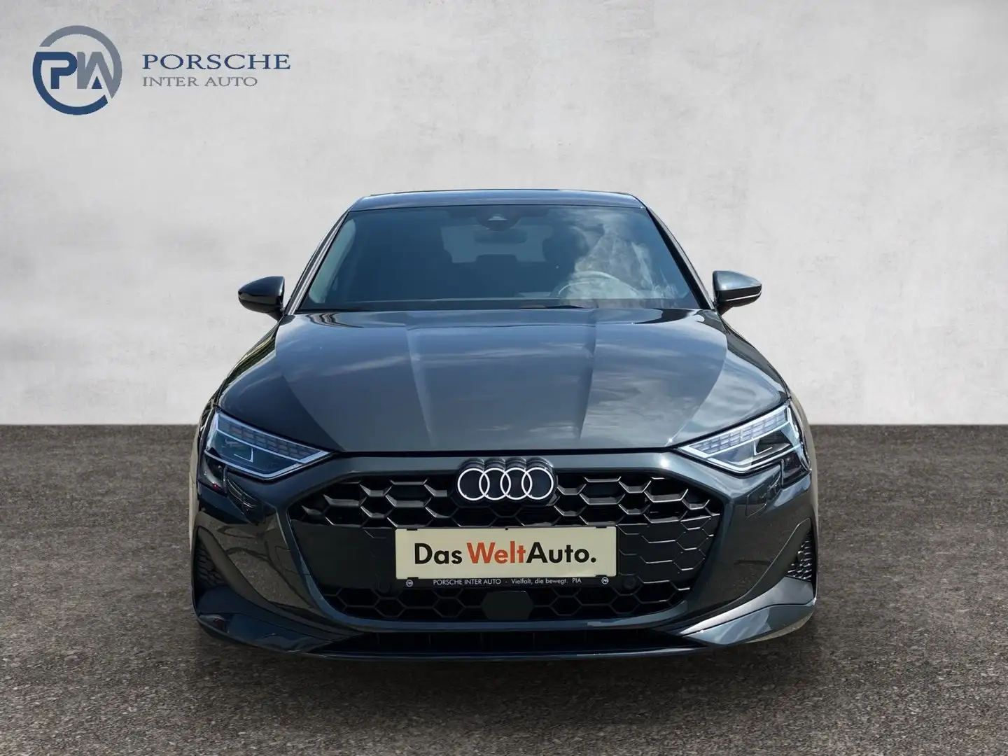 Audi A3 30 TDI Grau - 2