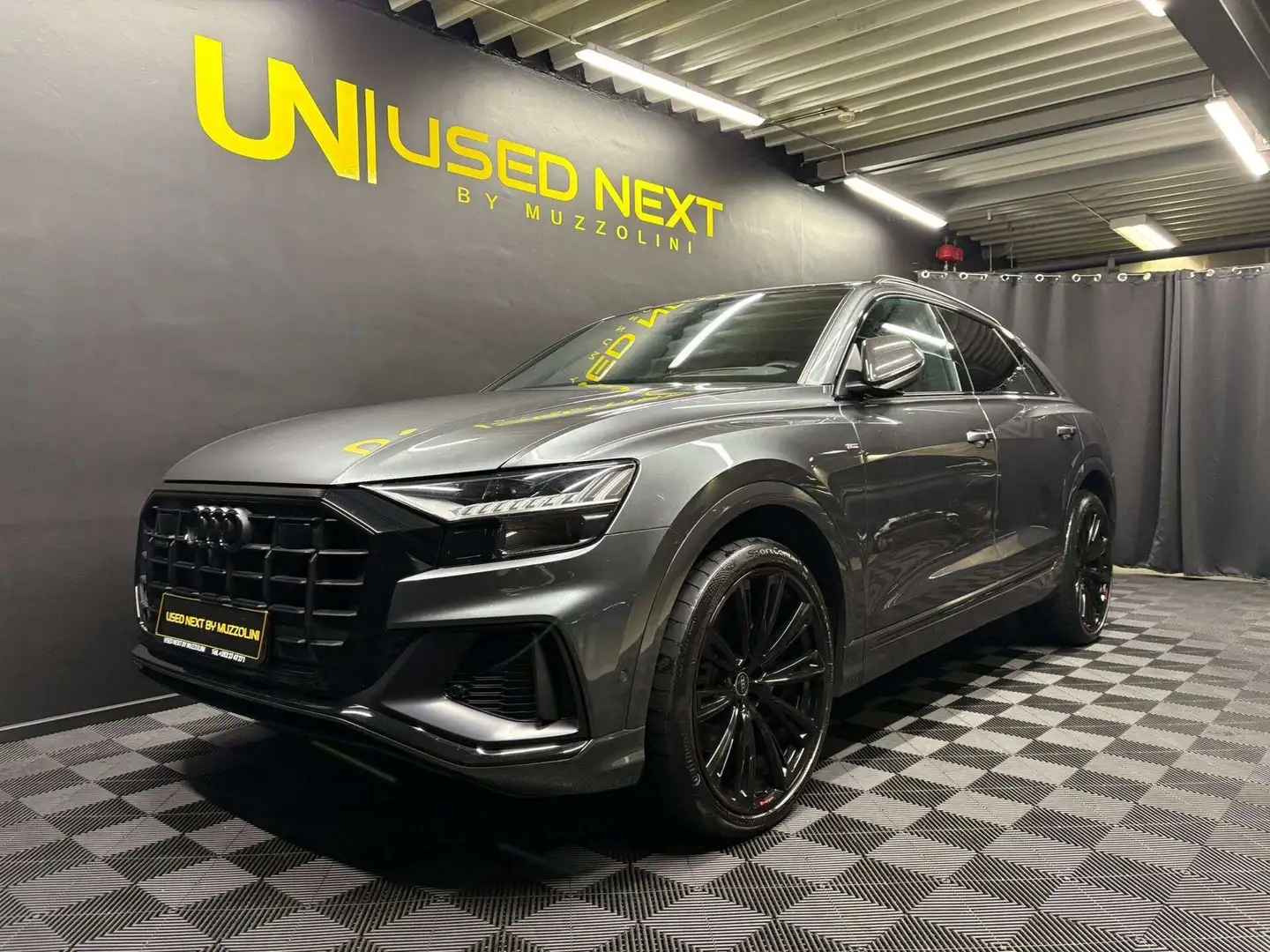 Audi Q8 50 TDI QUATTRO S-LINE Gris - 1