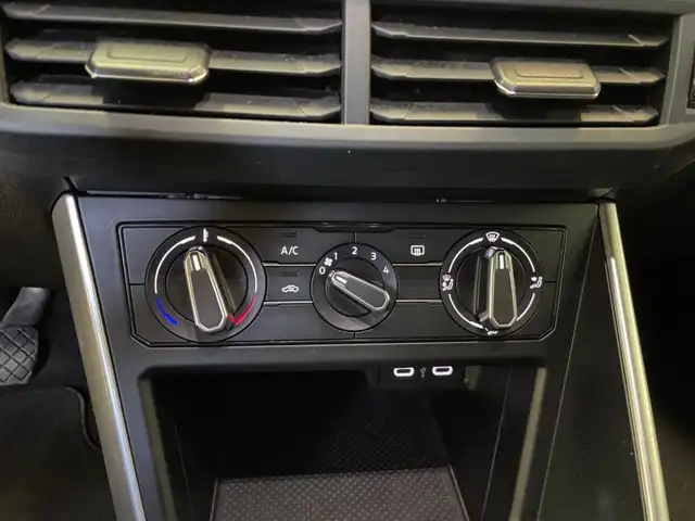 Volkswagen Taigo view 10