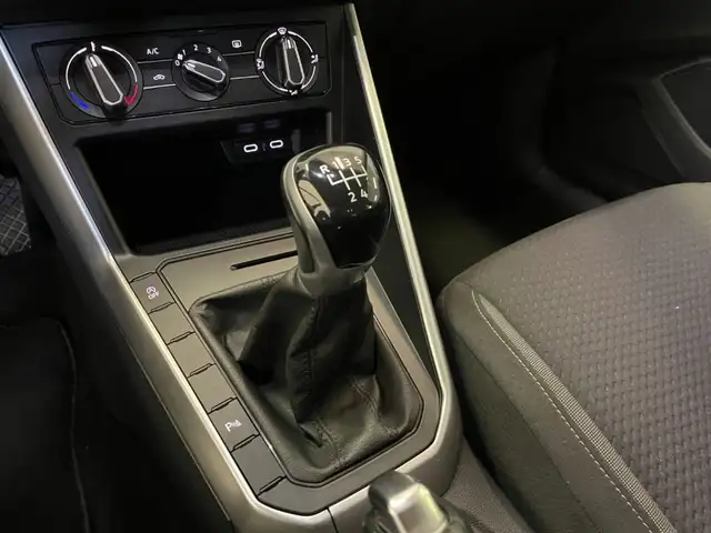 Volkswagen Taigo view 9