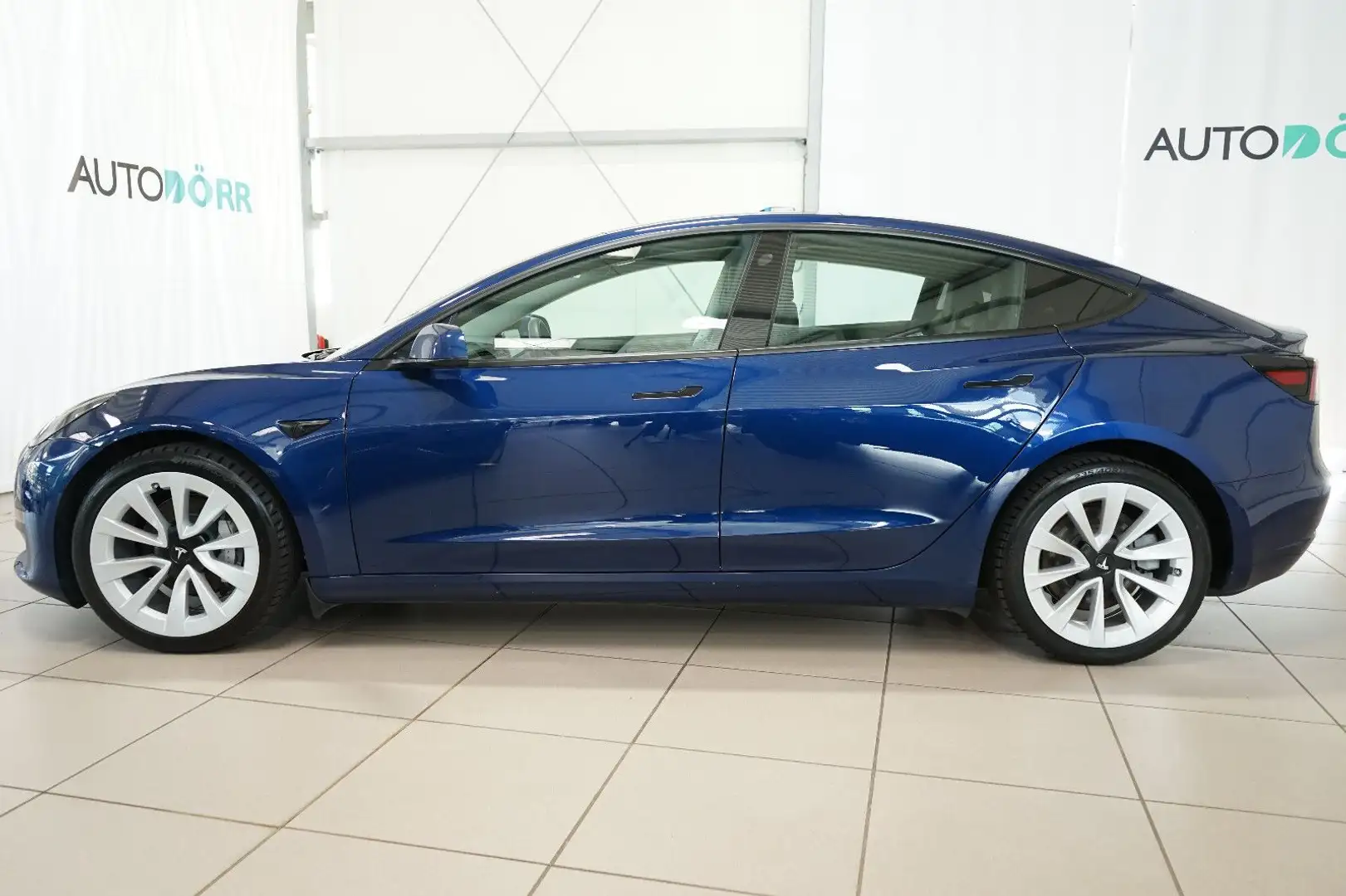 Tesla Model 3 Long Range Dual Motor AWD Autopilot+ 19" Blau - 2