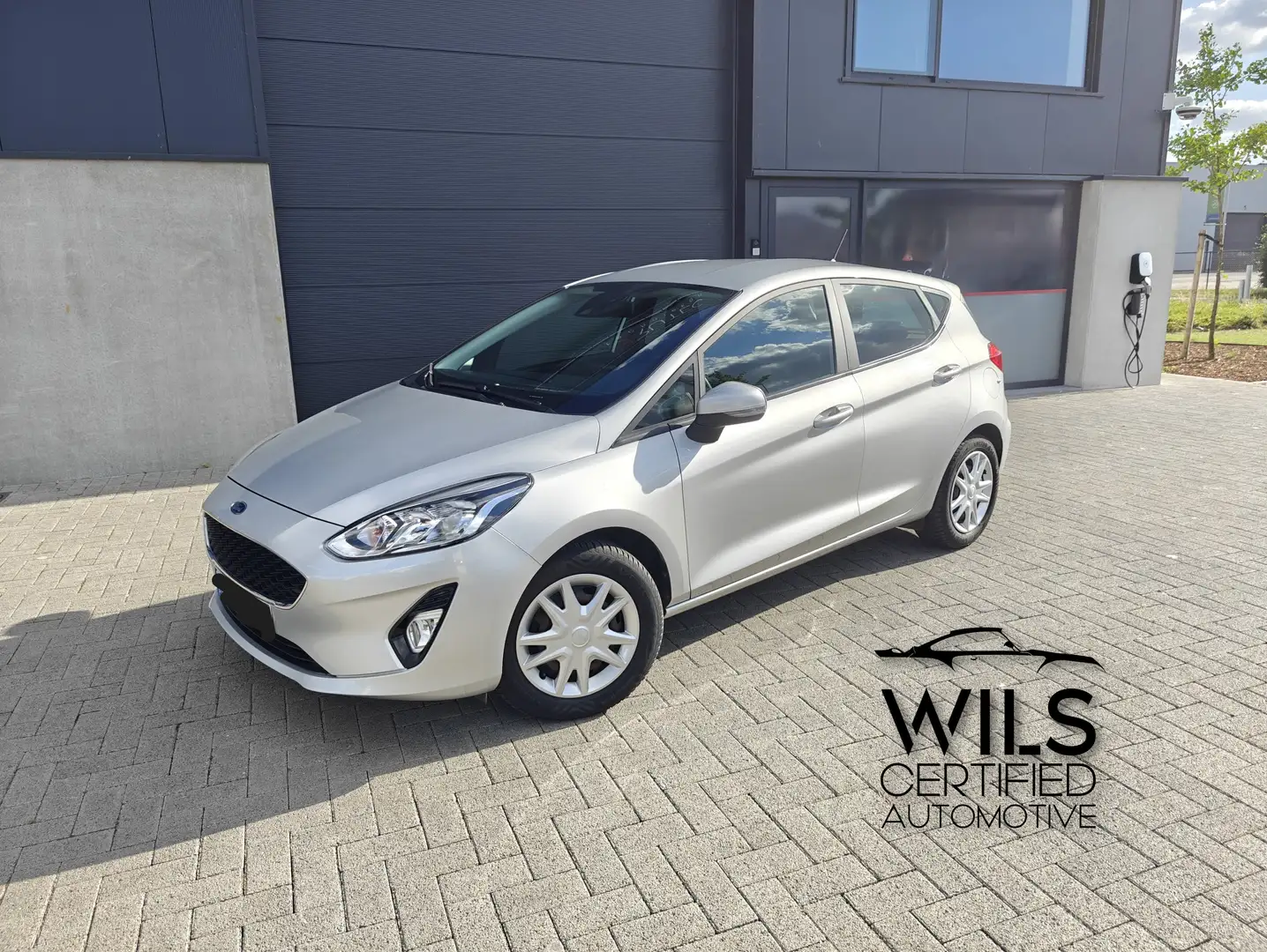 Ford Fiesta 1.1i Business Class TOPSTAAT - PDC - CAR PLAY Zilver - 1