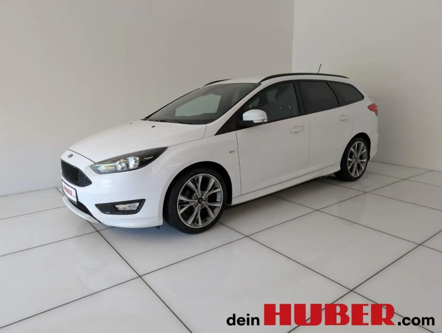 Ford Focus St-Line 1.0 EcoBoost Weiß - 1