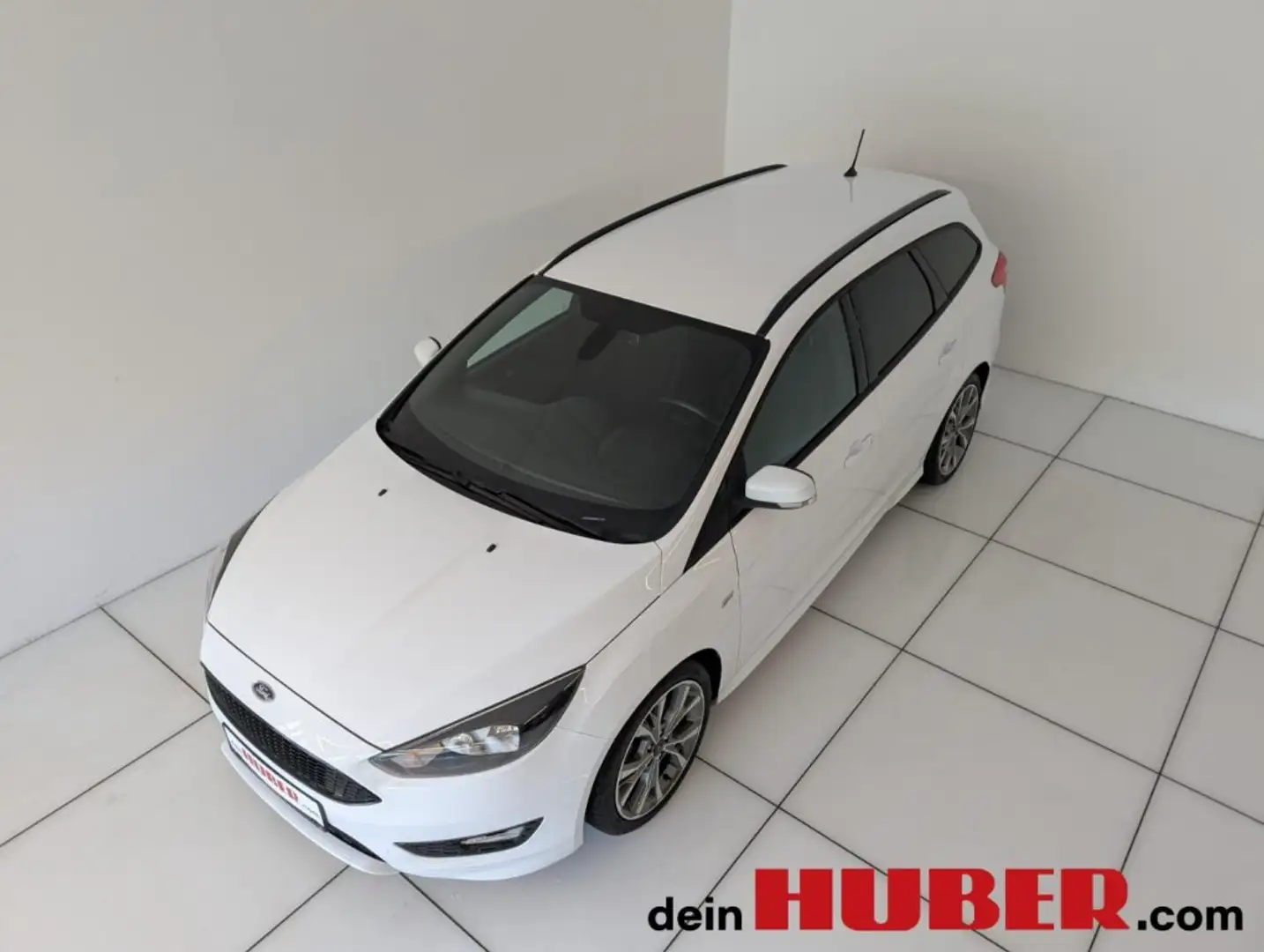 Ford Focus St-Line 1.0 EcoBoost Weiß - 2