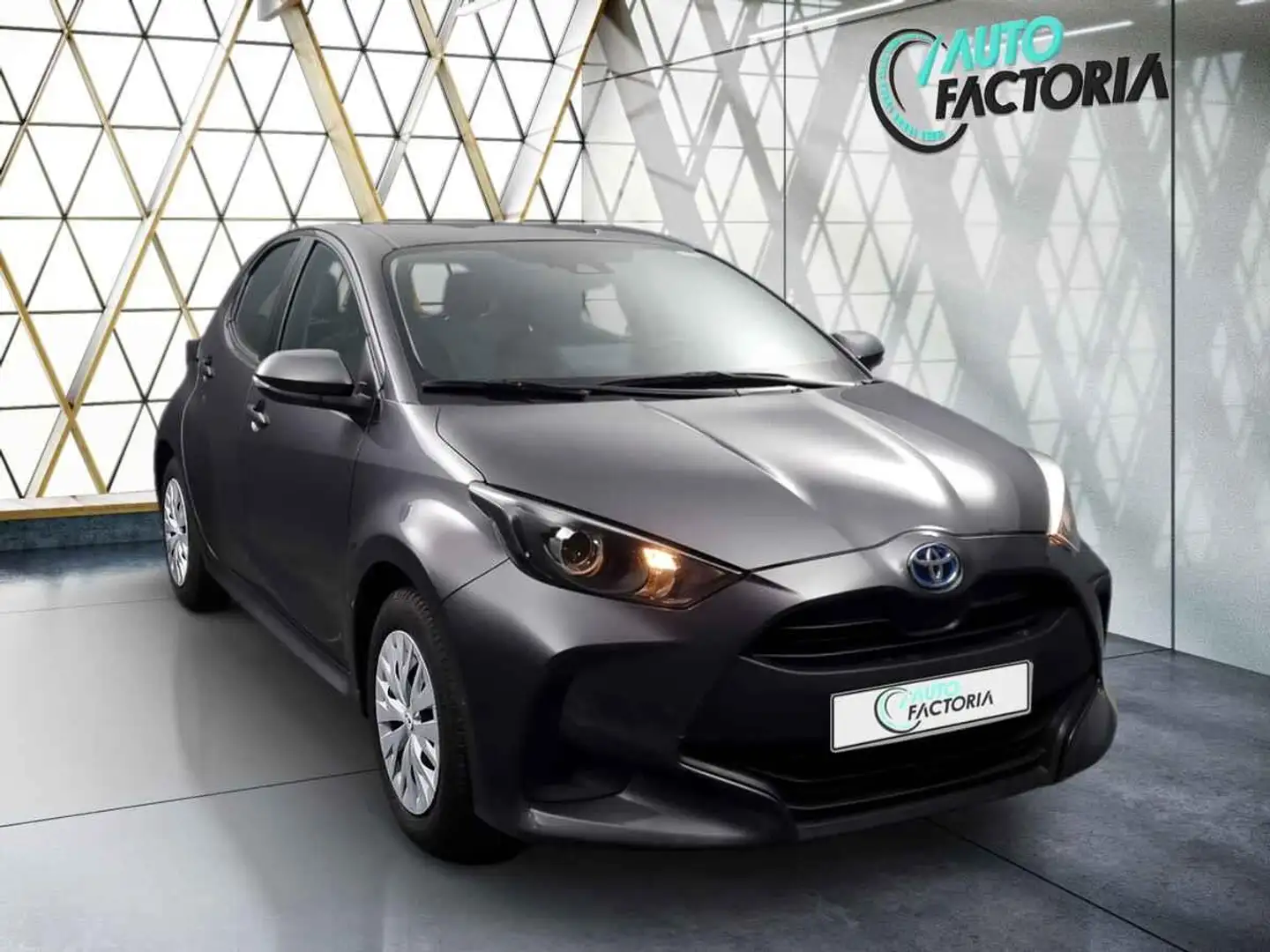 Toyota Yaris -30% 1.5 HYB 116cv BVA +GPS+CAM+CLIM+Options Grau - 2