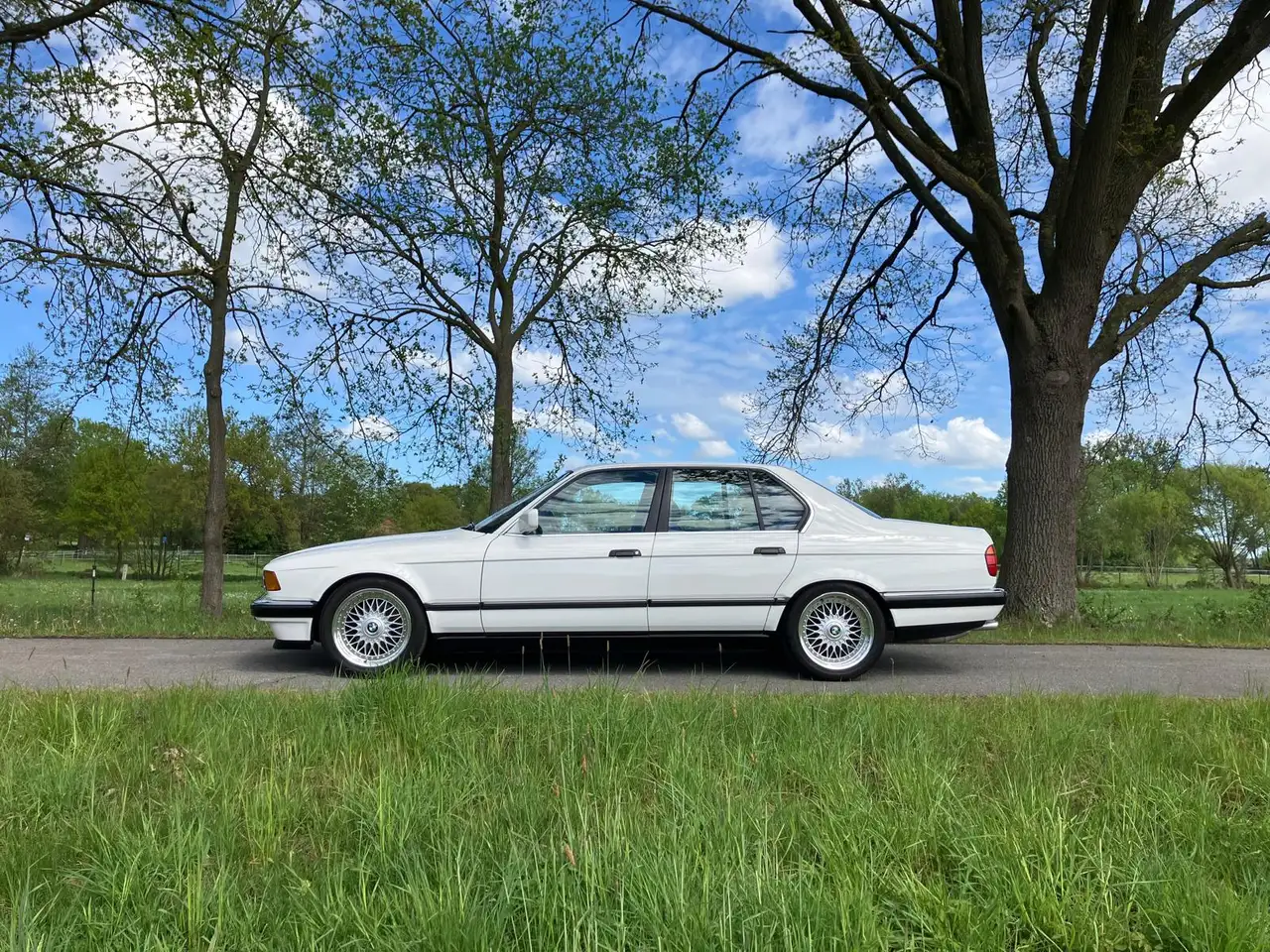 BMW 730i V8, foto 3