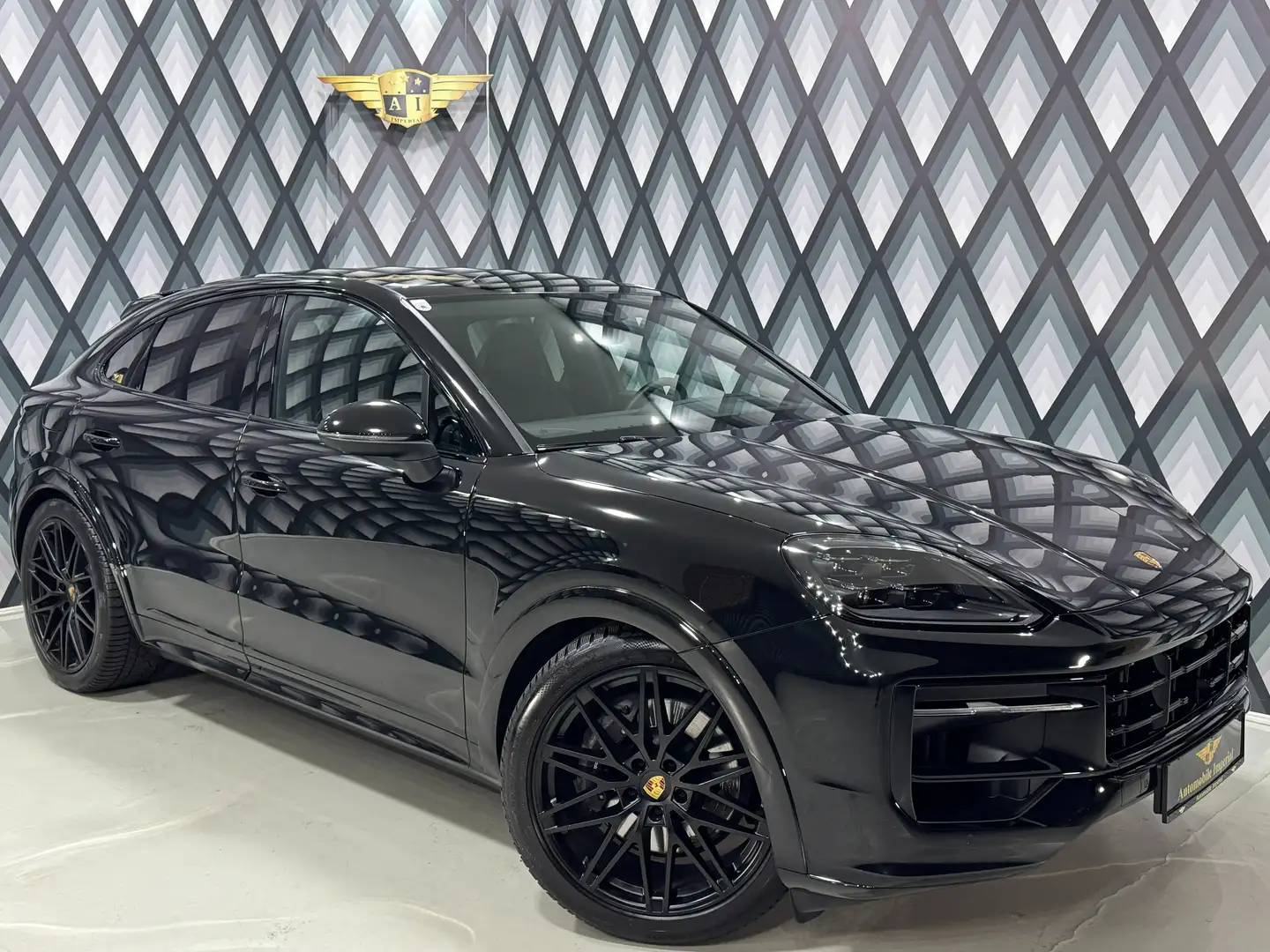 Porsche Cayenne E-Hybrid Coupe // BLICKFANG // VOLLE HÜTTE // Schwarz - 1