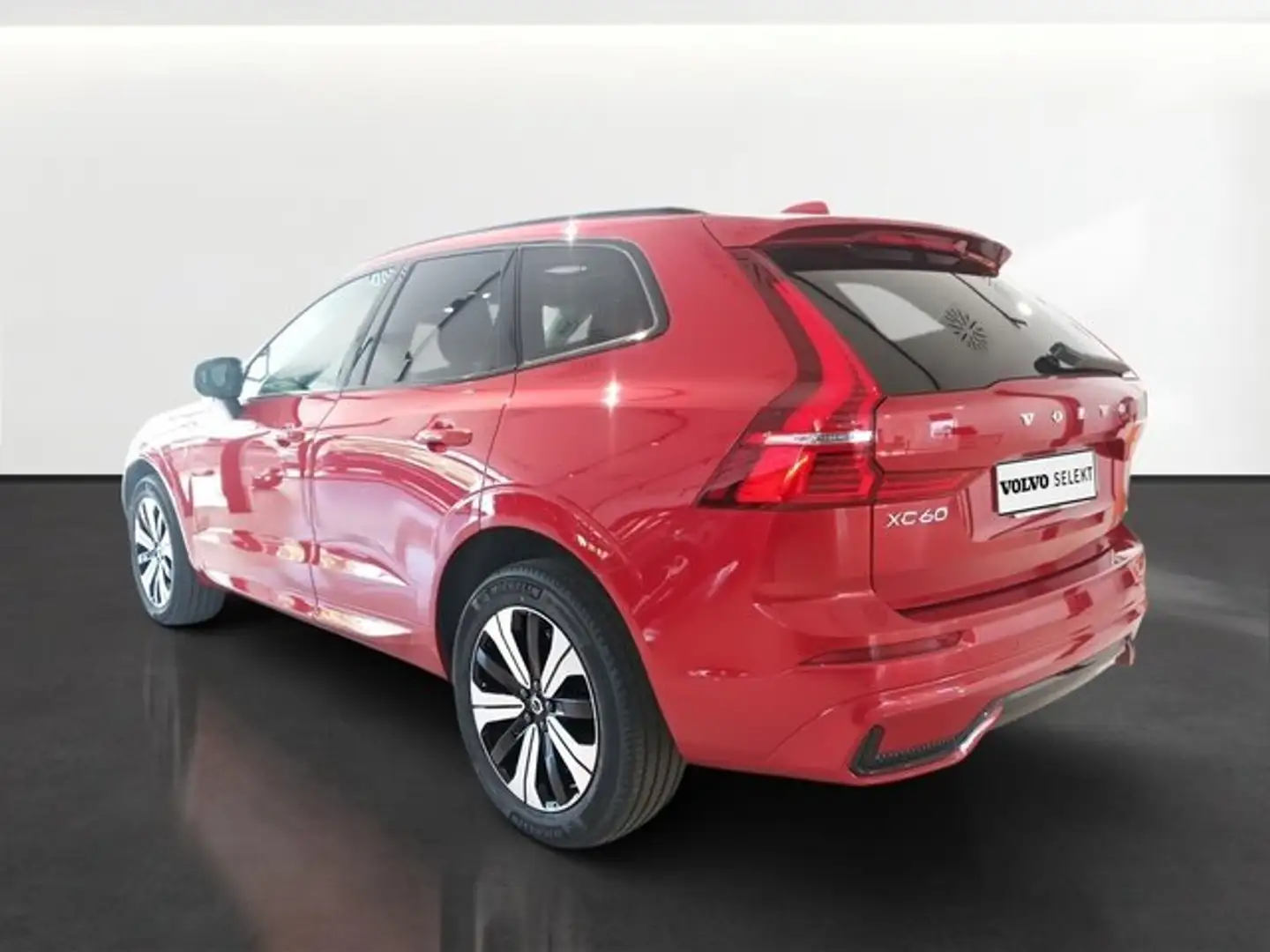 Volvo XC60 T6 Recharge Plus Dark Rojo - 2