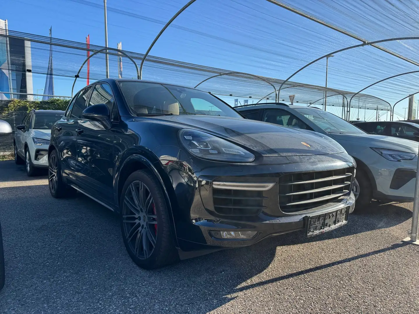 Porsche Cayenne Turbo II FL Schwarz - 2