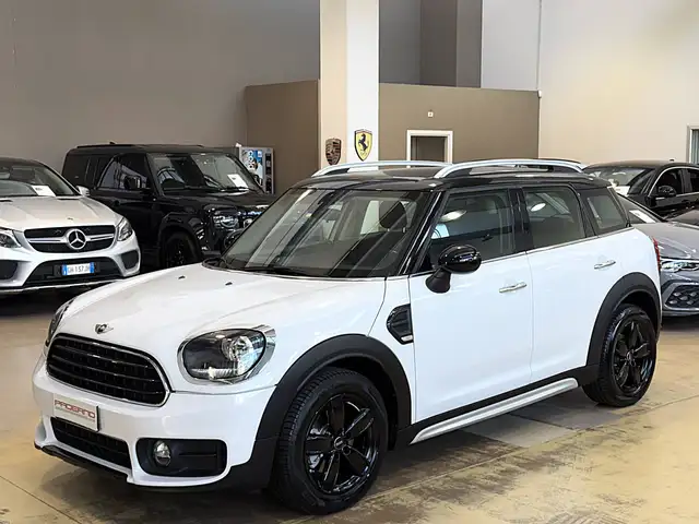 MINI Cooper D Countryman 2.0 Business auto - 17" - Navigatore
