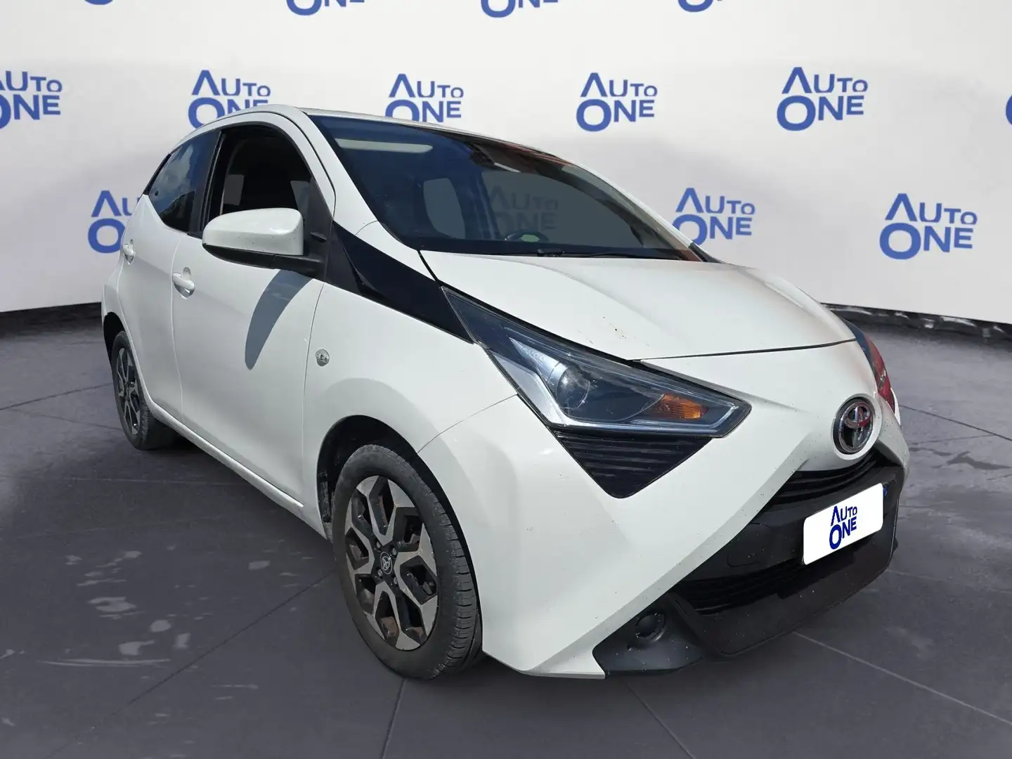 Toyota Aygo 1.0 VVT-i 72Cv Auto X-Clusiv - autoone.it Bianco - 1