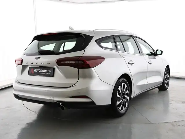 Ford Focus view 5