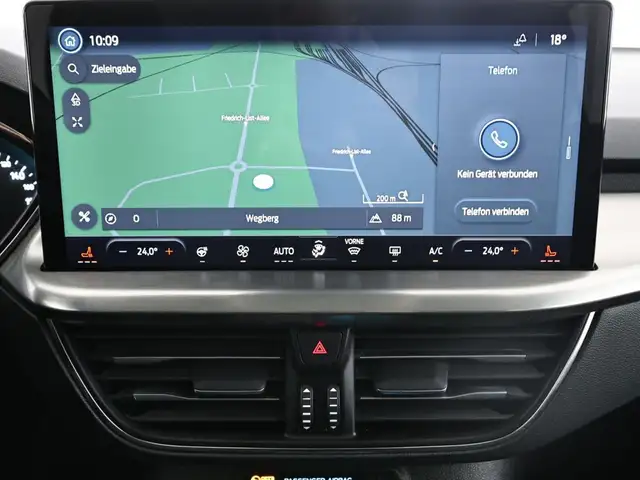 Ford Focus view 12