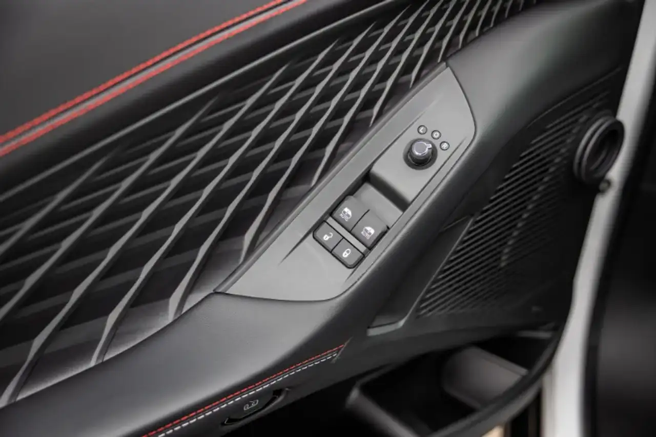 Dodge Charger 2026 — фото 11