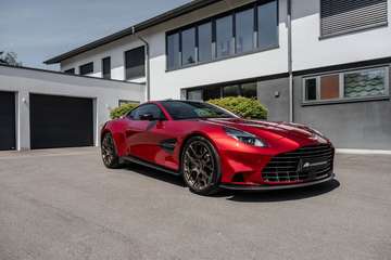PRESENTATION SPEC Q CARBON BESPOKE