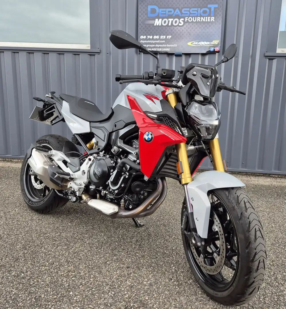 BMW F 900 R Rouge - 1