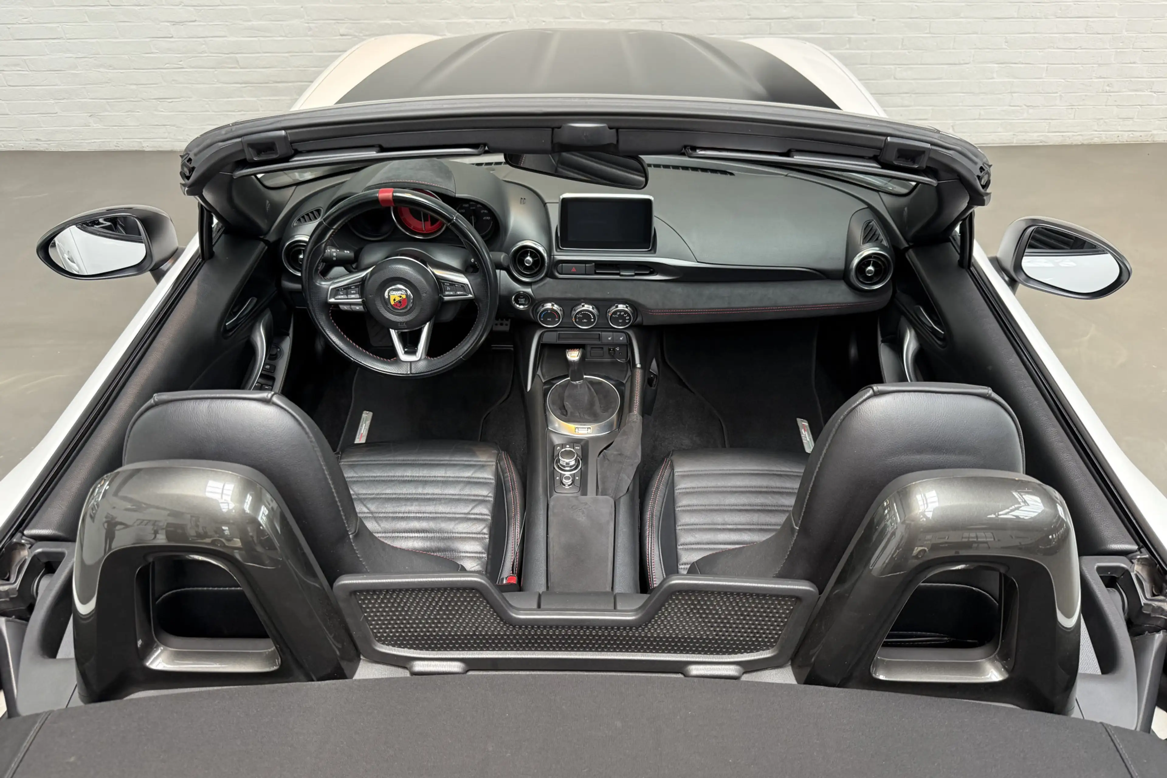 Fiat 124 Spider 1.4 MultiAir Turbo Abarth Scuderia Tuning — photo 29