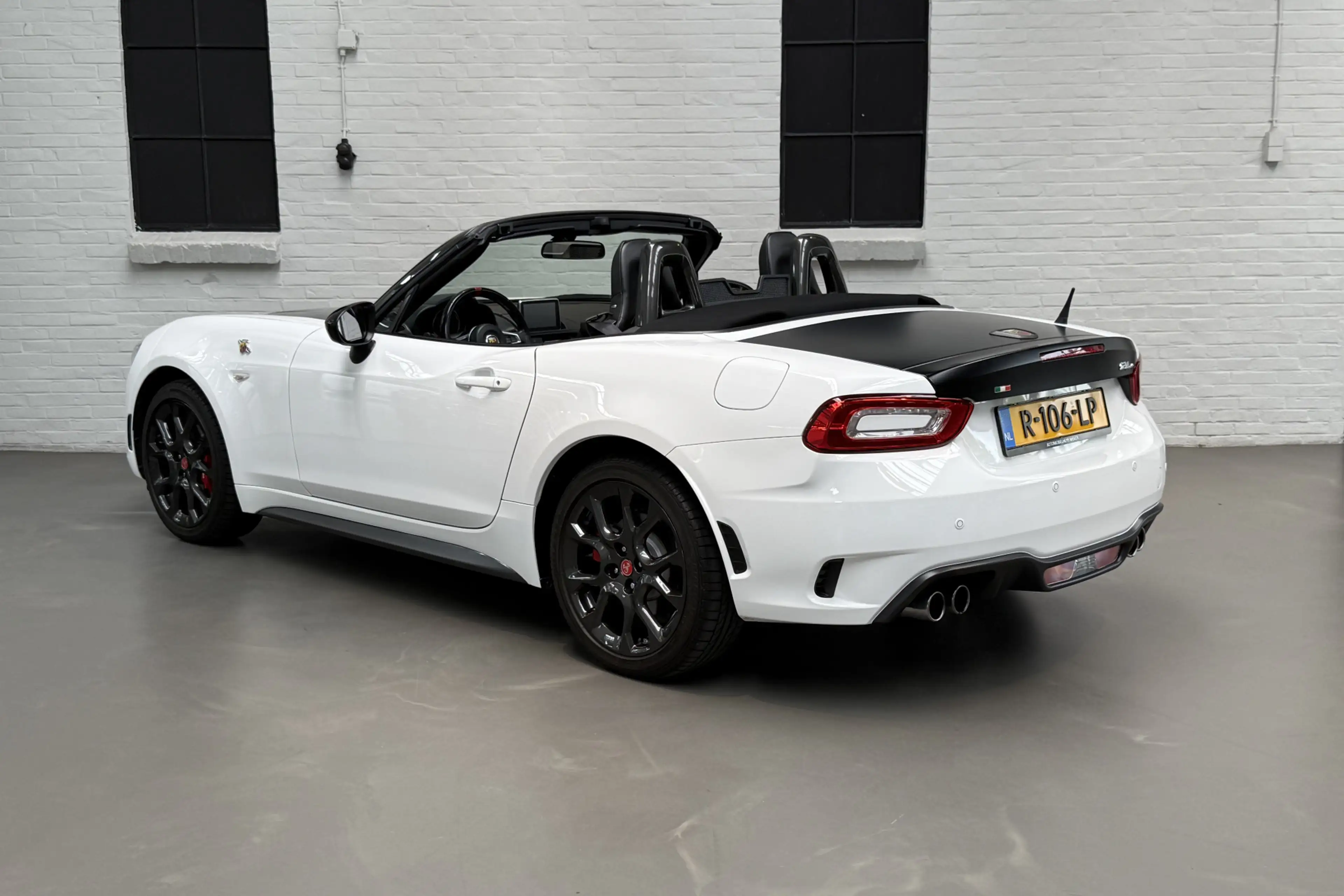 Fiat 124 Spider 1.4 MultiAir Turbo Abarth Scuderia Tuning — photo 6