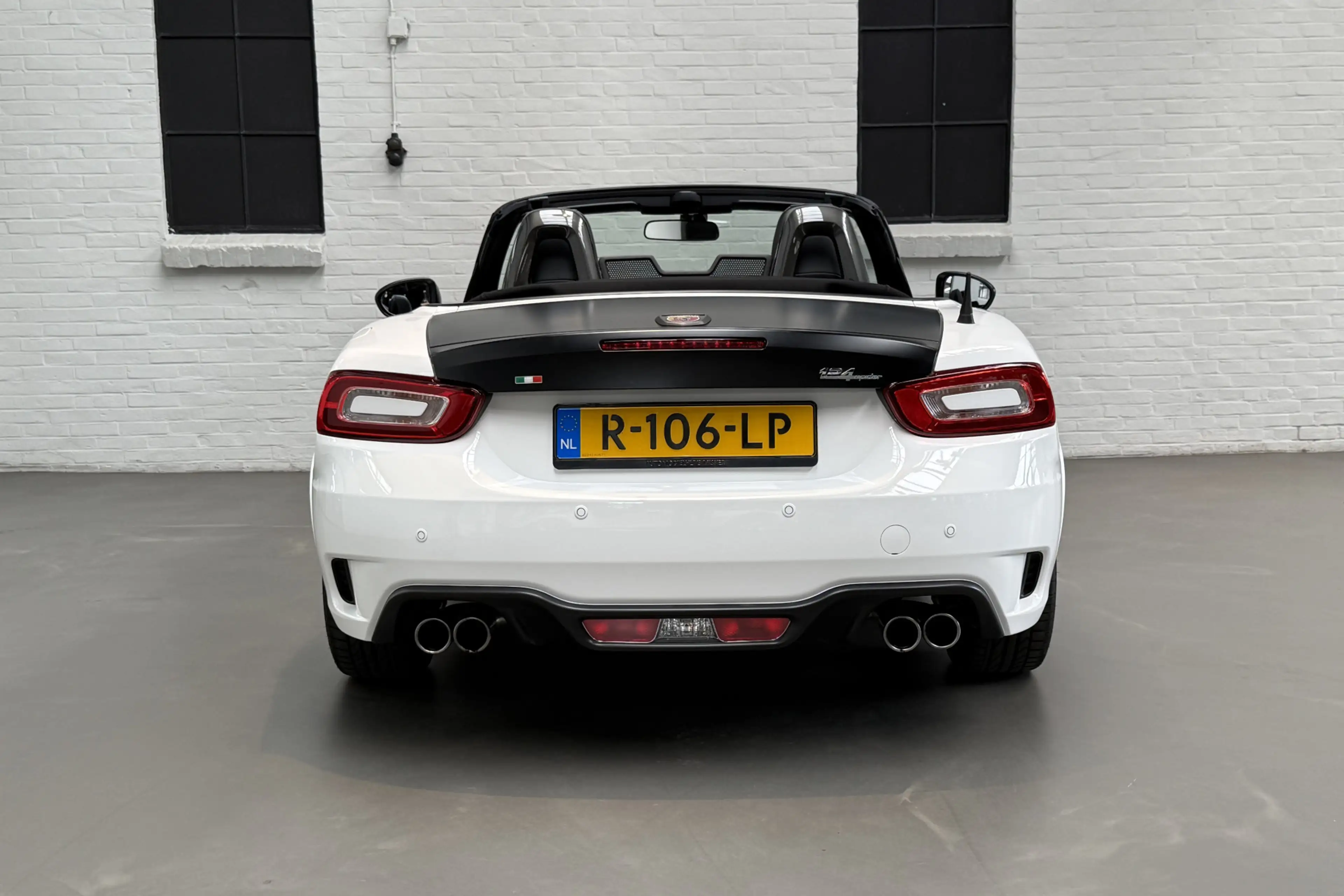 Fiat 124 Spider 1.4 MultiAir Turbo Abarth Scuderia Tuning — photo 42