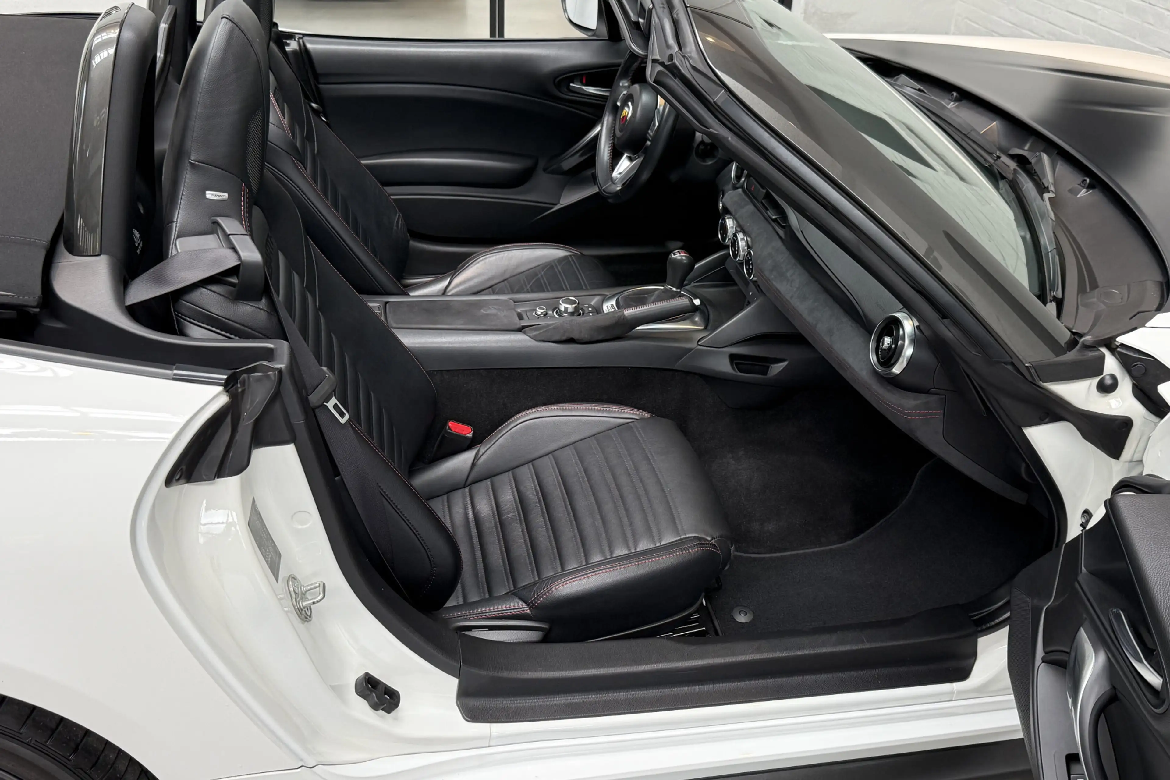 Fiat 124 Spider 1.4 MultiAir Turbo Abarth Scuderia Tuning — photo 46
