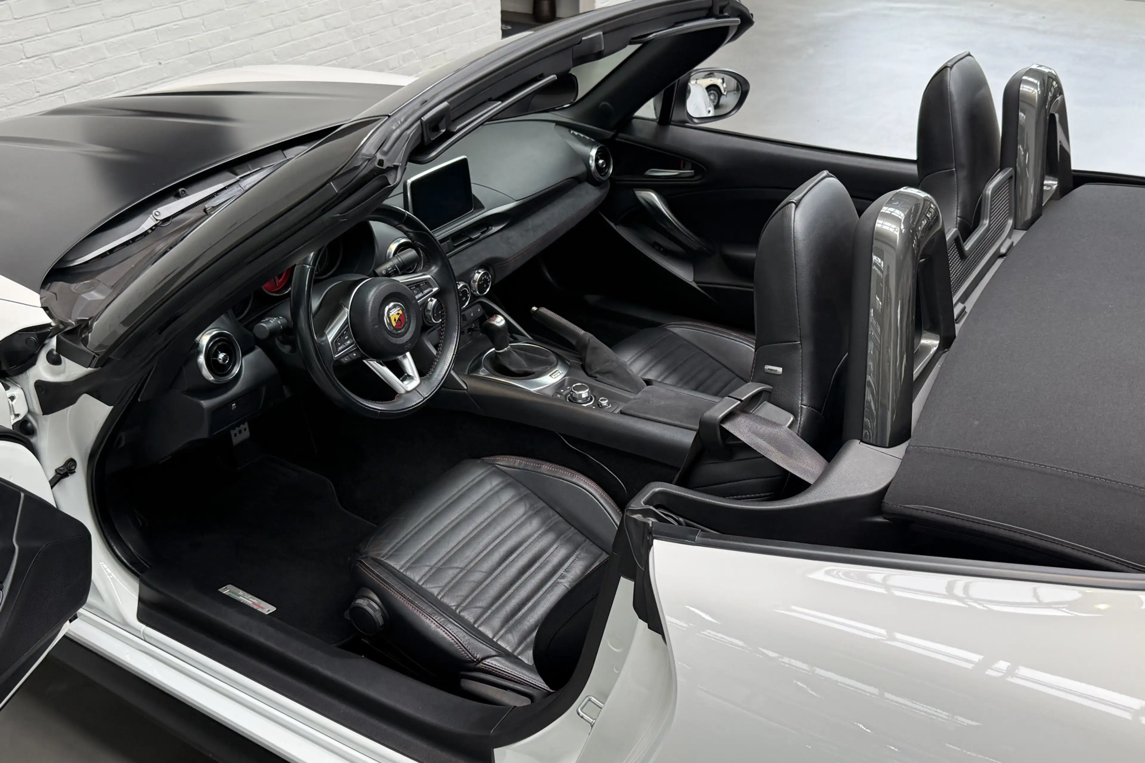 Fiat 124 Spider 1.4 MultiAir Turbo Abarth Scuderia Tuning — photo 43