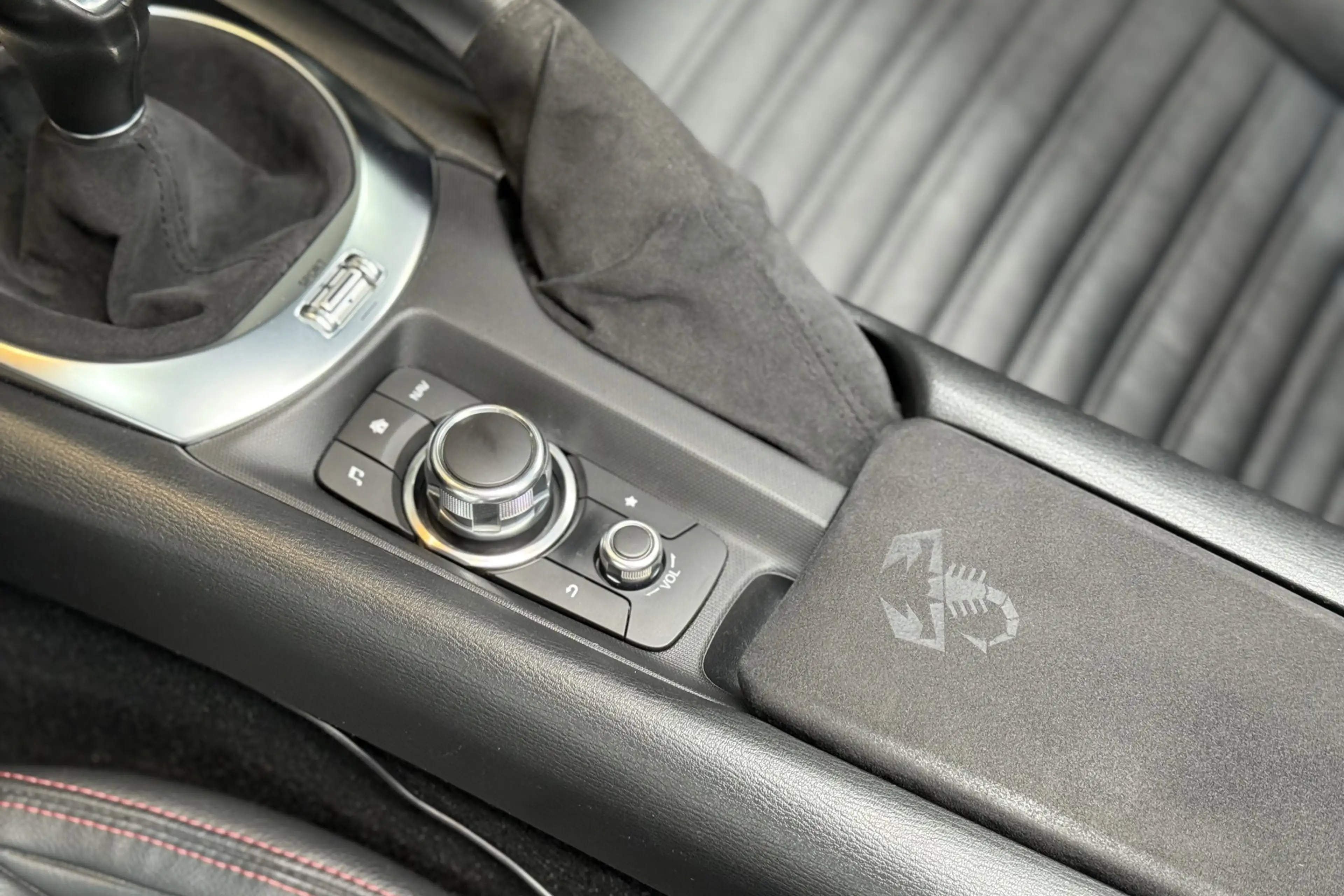 Fiat 124 Spider 1.4 MultiAir Turbo Abarth Scuderia Tuning — photo 14