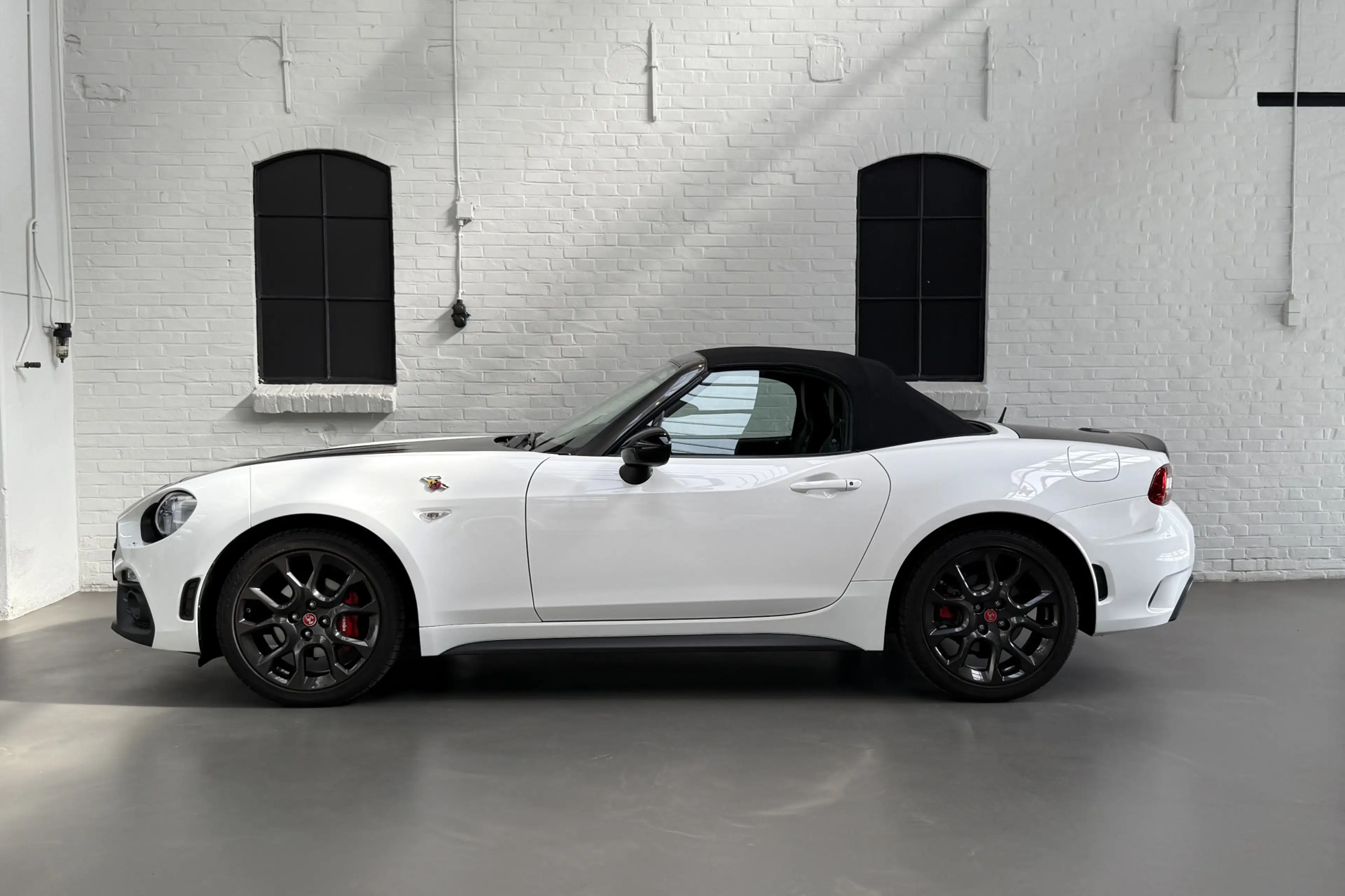 Fiat 124 Spider 1.4 MultiAir Turbo Abarth Scuderia Tuning — photo 4