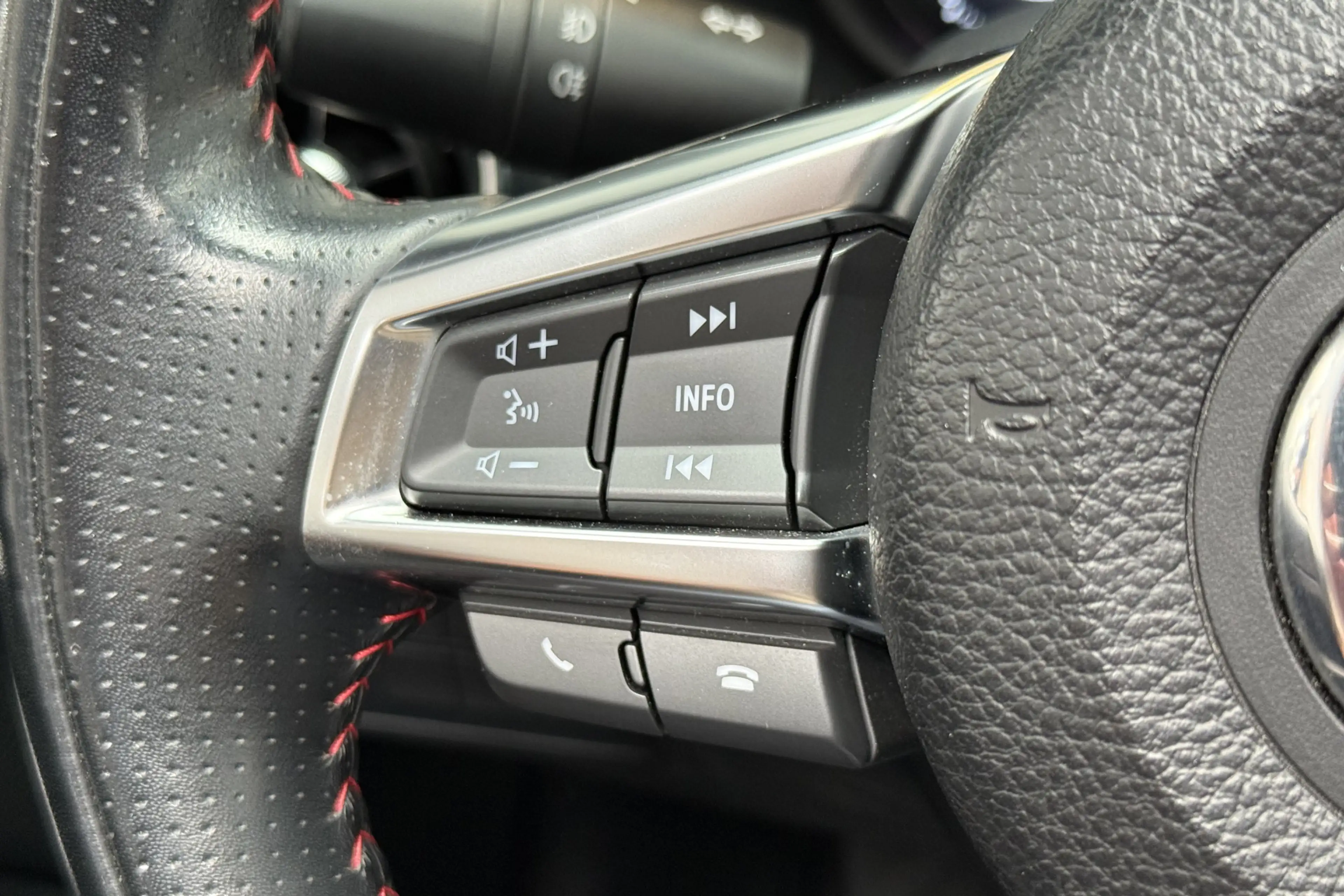 Fiat 124 Spider 1.4 MultiAir Turbo Abarth Scuderia Tuning — photo 17