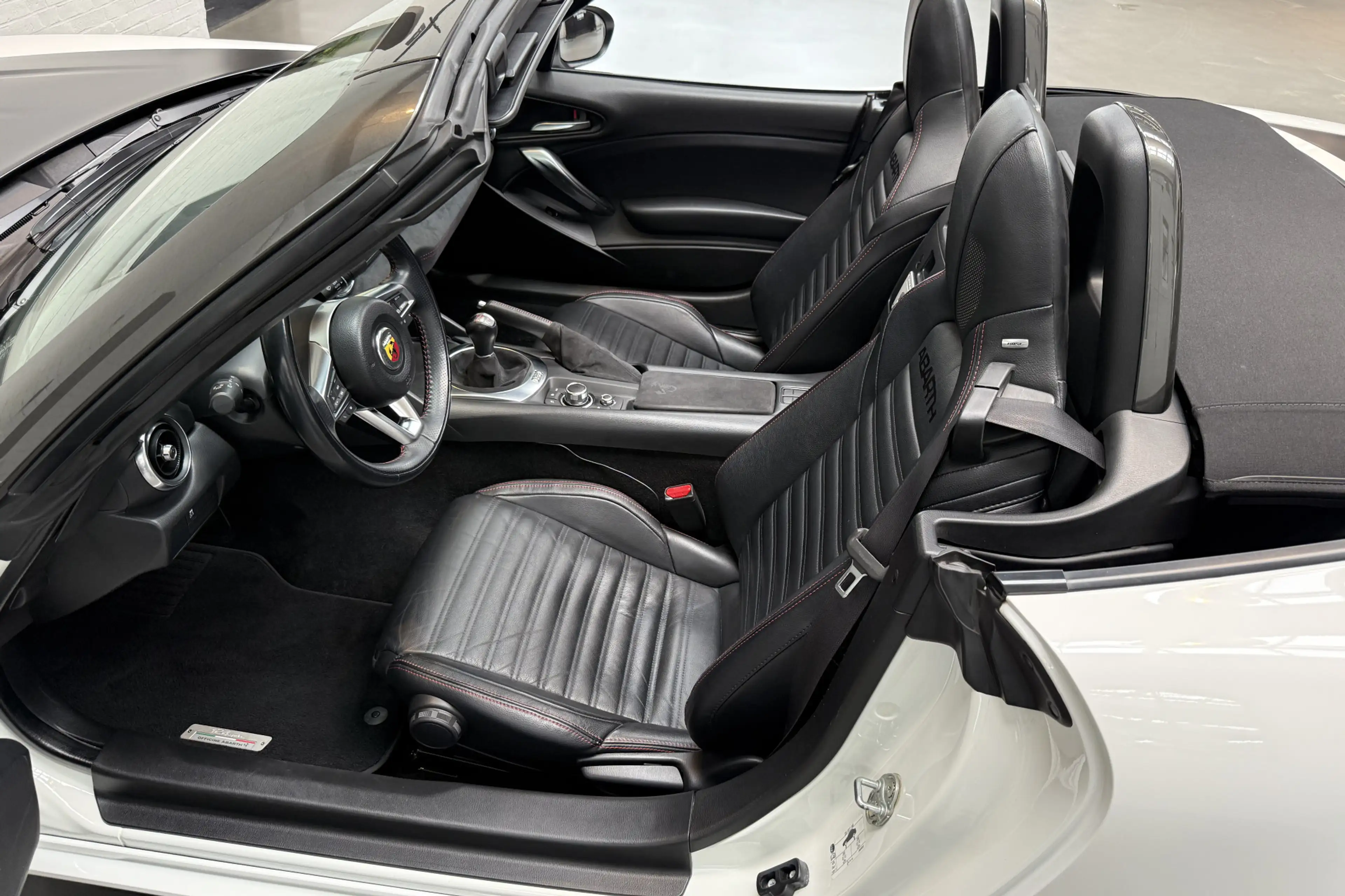 Fiat 124 Spider 1.4 MultiAir Turbo Abarth Scuderia Tuning — photo 12
