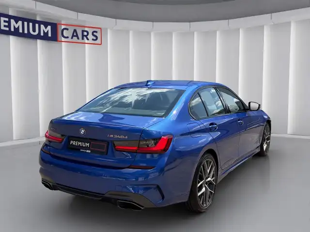 BMW M3 view 5