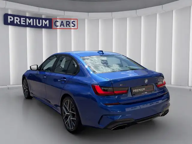 BMW M3 view 3