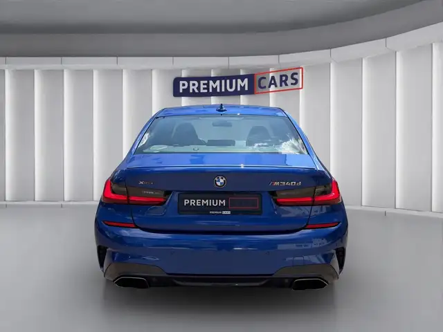 BMW M3 view 4