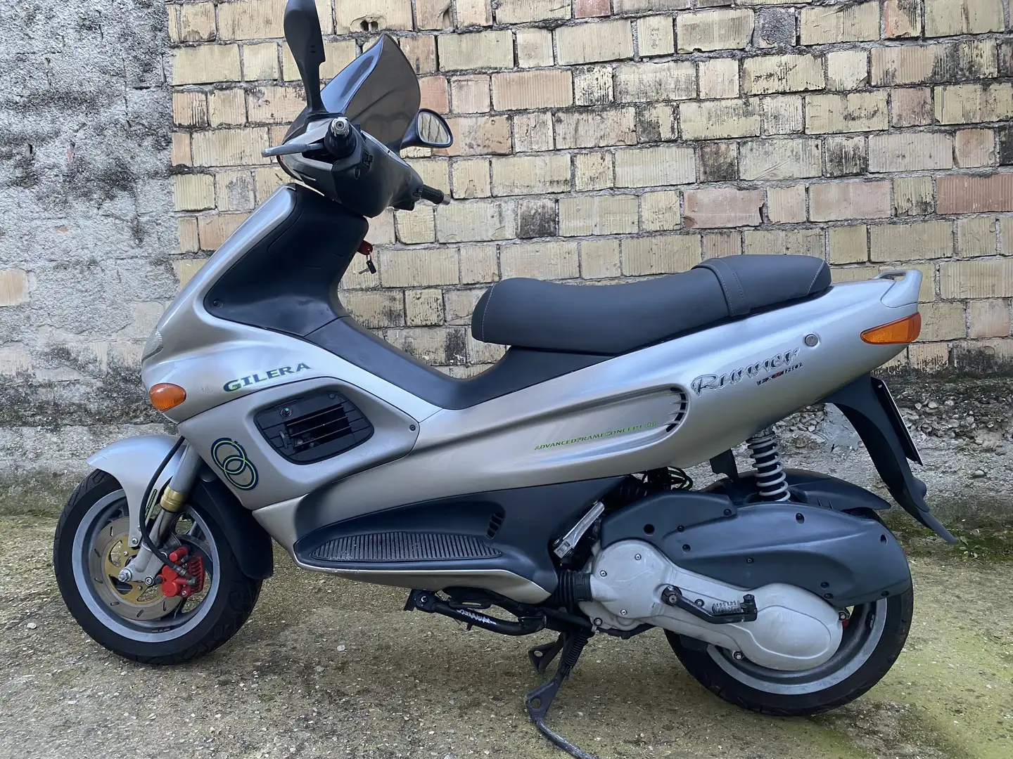 Gilera Runner 180 fxr cat Grigio - 1