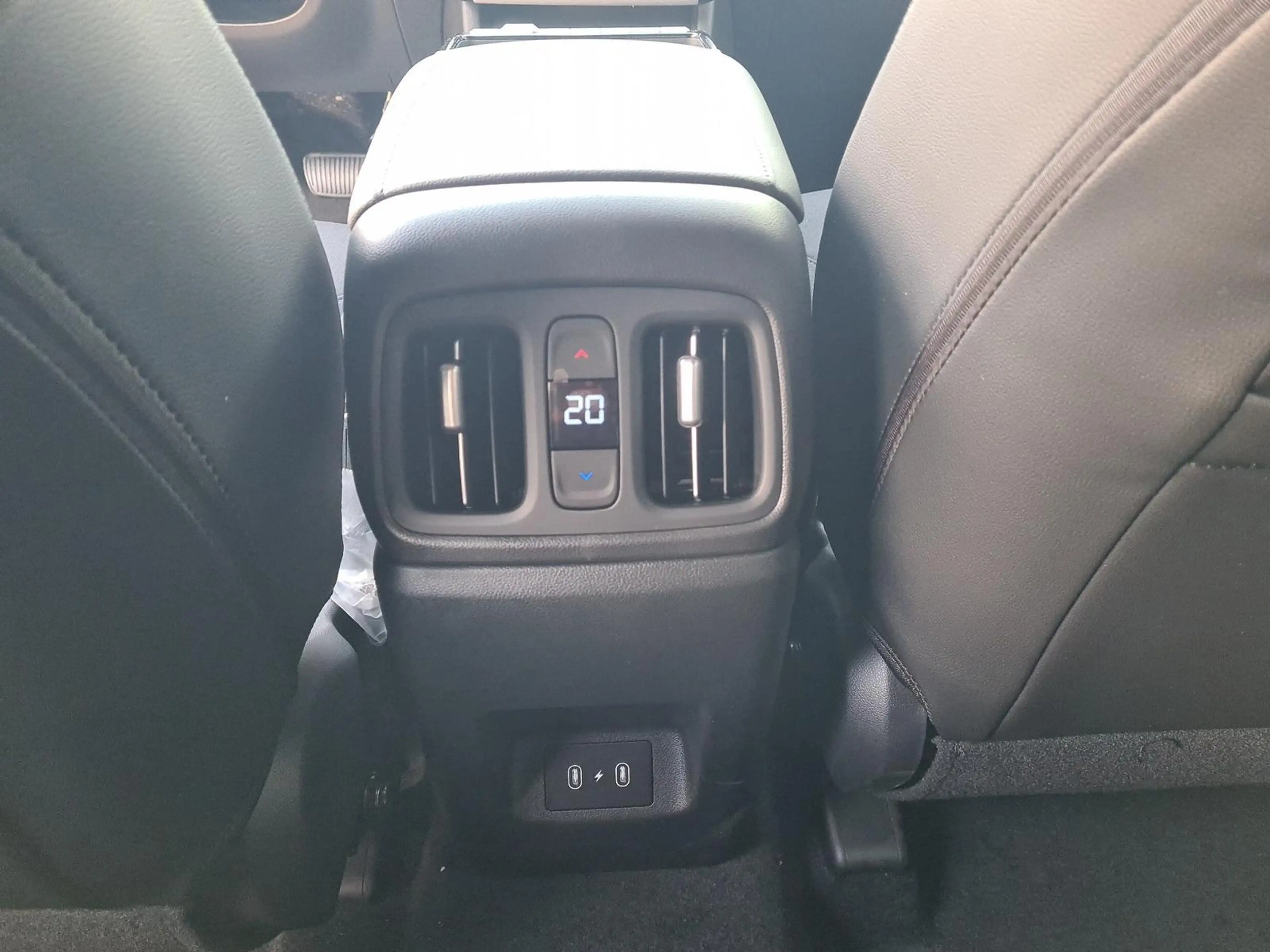 Hyundai TUCSON N Line 2WD BlackEdition Navi Kamera 4xSHZ ACC 1... — photo 11