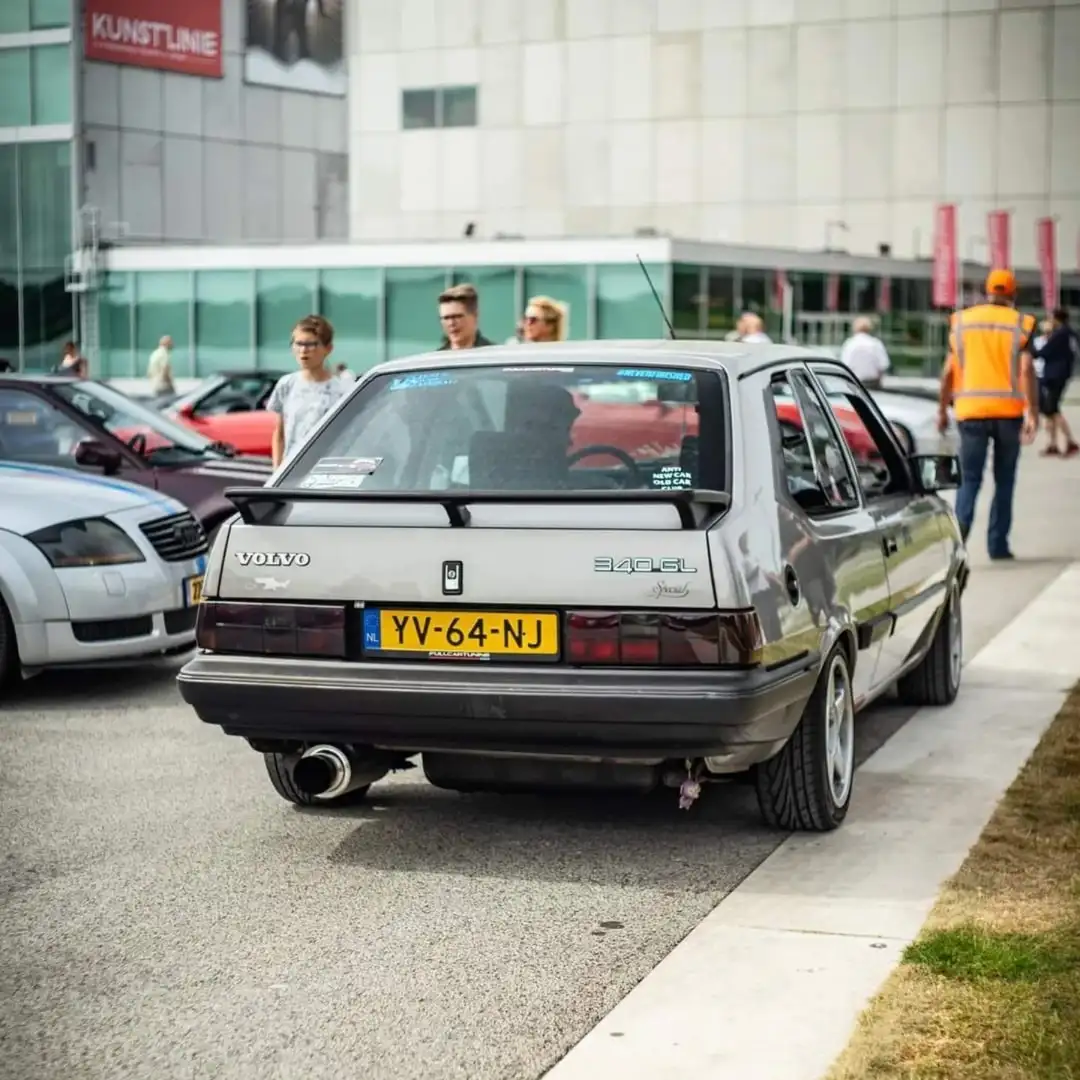 Volvo 240 2.0 redblock Gri - 2