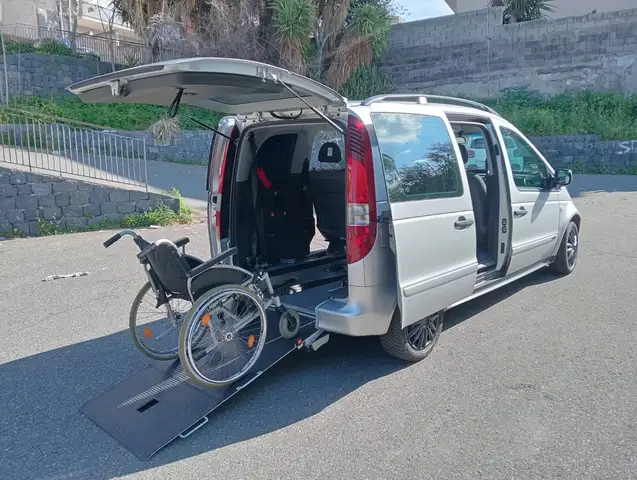 Mercedes-Benz Vaneo Pianale ribassato trasporto disabili