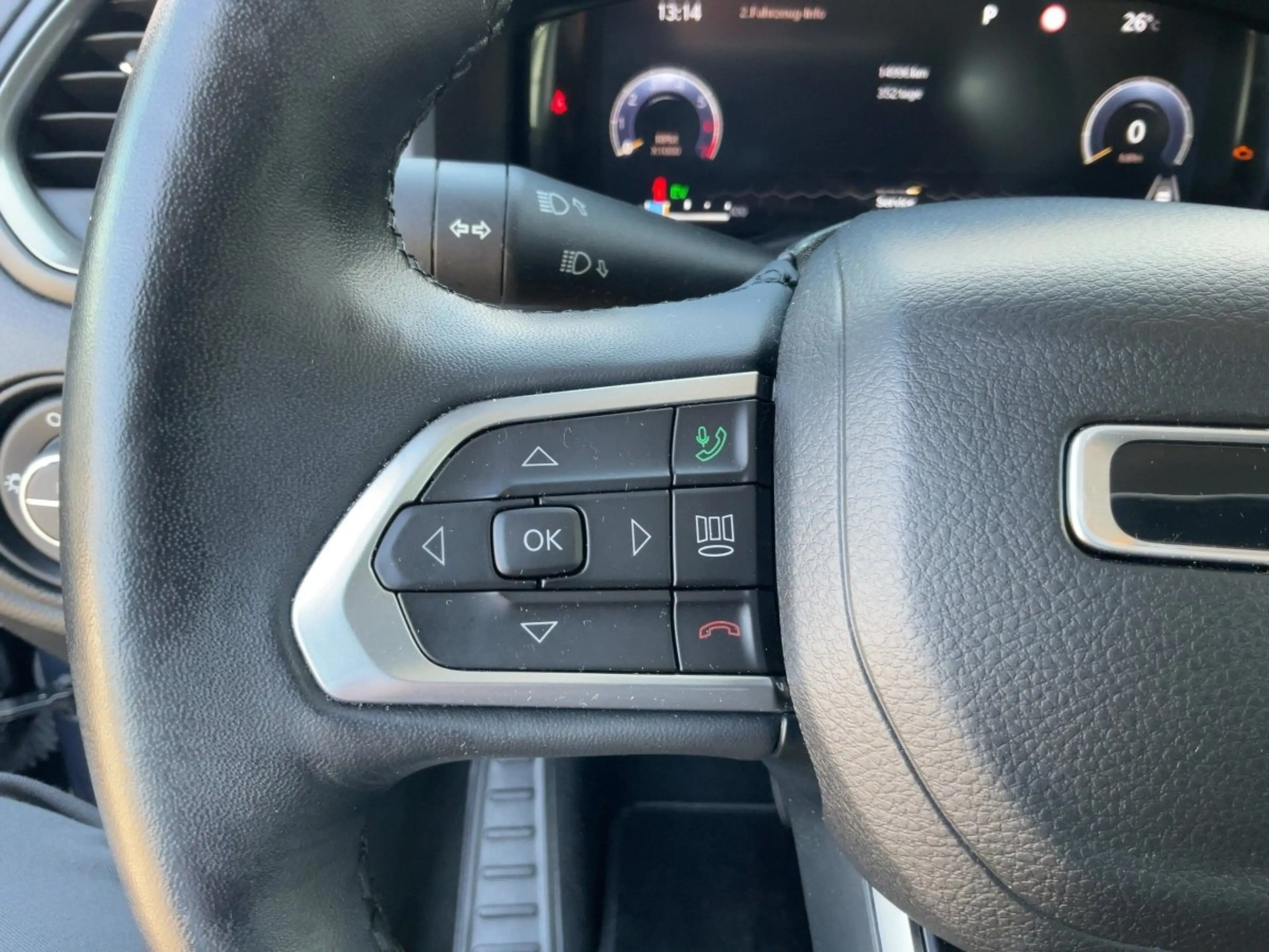 Jeep Renegade 1.5 MultiAir FWD Longitude KlimaA+LM — photo 14