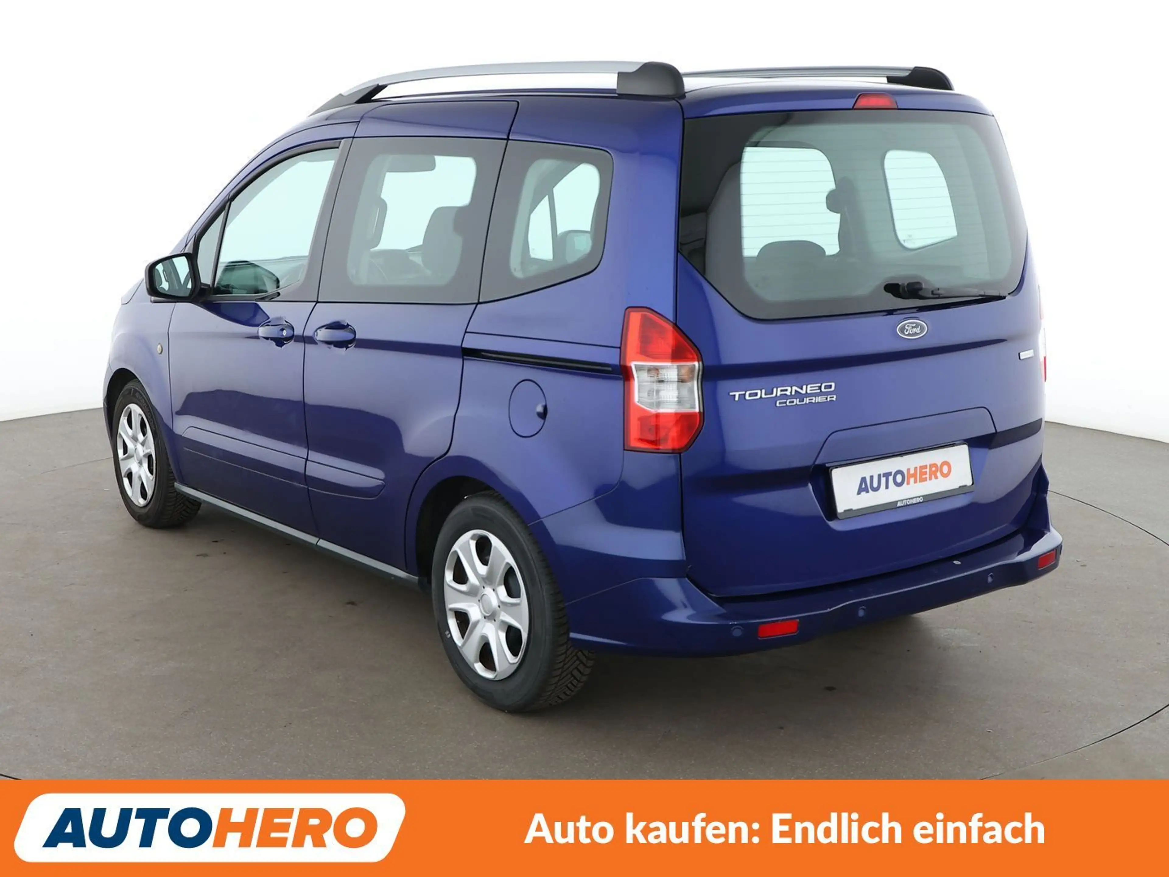Ford Tourneo Courier 1.0 EcoBoost Trend *TEMPO*PDC*SHZ* — photo 4